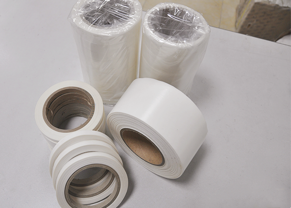 The relationship between seamless underwear and hot melt adhesive film